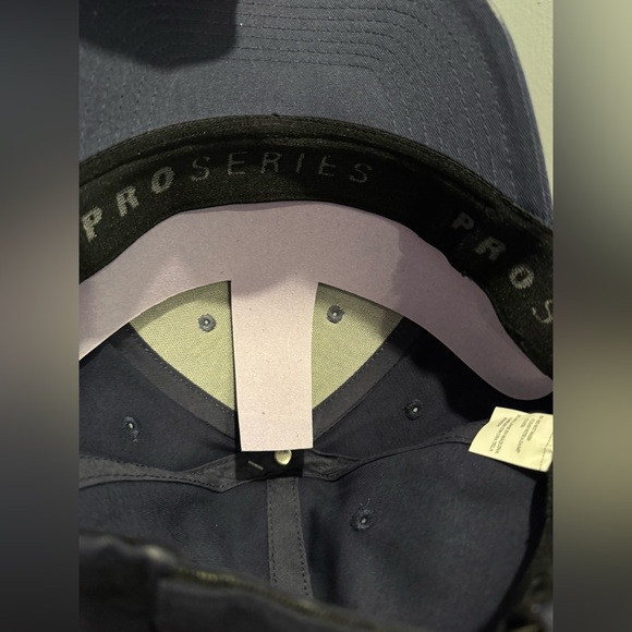 PGA Tour Navy Blue Adjustable Cap With Moisture Wicking Sweatband - Picture 8 of 11